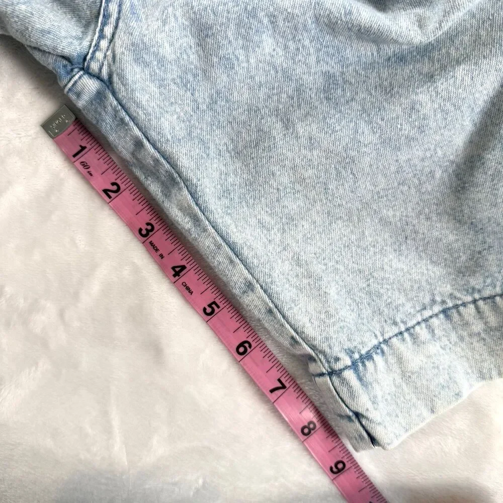 VTG 80s 90s Levi’s Coasters Acid Wash Pleated Denim Shorts Light Wash Jorts
